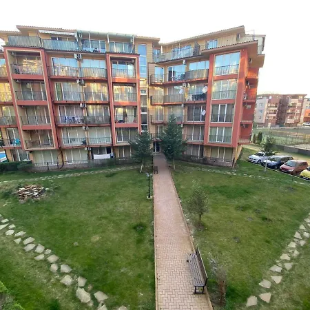 Bratanov Sunny View Central 阳光海滩